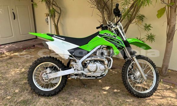 Dieundeu Occasion Kawasaki KLX Green Bike in Banjul in Banjul Dieundeu Occasion Kawasaki KLX Green Bike in Banjul in Banjul