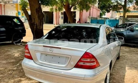 Dieundeu Occasion Mercedes-Benz C180 coupe Other Auto in Banjul in Banjul Dieundeu Occasion Mercedes-Benz C180 coupe Other Auto in Banjul in Banjul