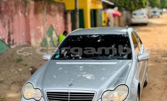 اشتري مستعمل Chevrolet Beretta Red سيارة في Banjul في Banjul