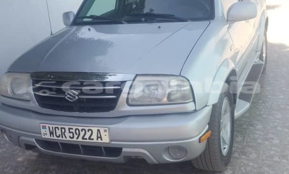 اشتري مستعمل Suzuki XL7 Silver سيارة في Brufut في Brikama
