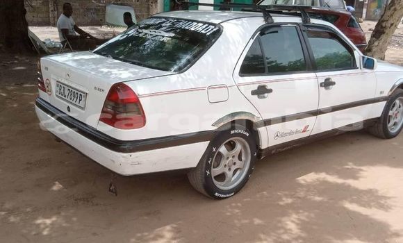 Buy Used Mercedes-Benz C-Classe White Car in Brikama in Brikama Buy Used Mercedes-Benz C-Classe White Car in Brikama in Brikama