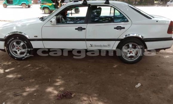 Buy Used Mercedes-Benz C-Classe White Car in Brikama in Brikama Buy Used Mercedes-Benz C-Classe White Car in Brikama in Brikama