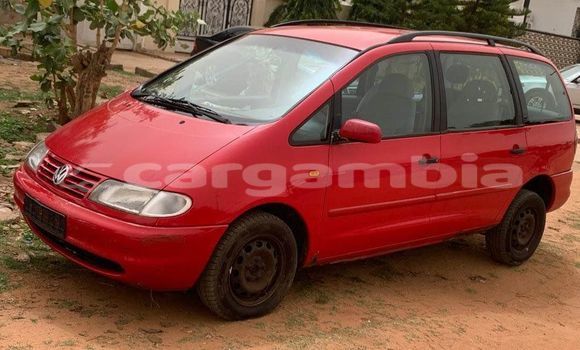Buy Used Volkswagen Golf Red Car in Barra in Kerewan Buy Used Volkswagen Golf Red Car in Barra in Kerewan