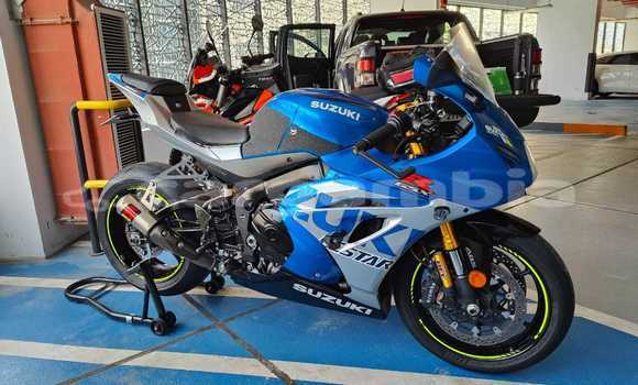 اشتري مستعمل Suzuki GSX-R Blue دراجة نارية في Banjul في Banjul اشتري مستعمل Suzuki GSX-R Blue دراجة نارية في Banjul في Banjul