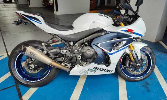 Dieundeu Occasion Suzuki GSX-R White Bike in Banjul in Banjul