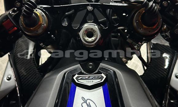 Buy Used Yamaha R1 Beige Bike in Banjul in Banjul Buy Used Yamaha R1 Beige Bike in Banjul in Banjul