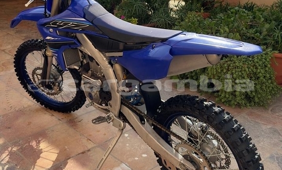 اشتري مستعمل Yamaha YZ Blue دراجة نارية في Banjul في Banjul