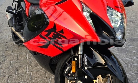 اشتري مستعمل Suzuki HAYABUSA Red دراجة نارية في Banjul في Banjul