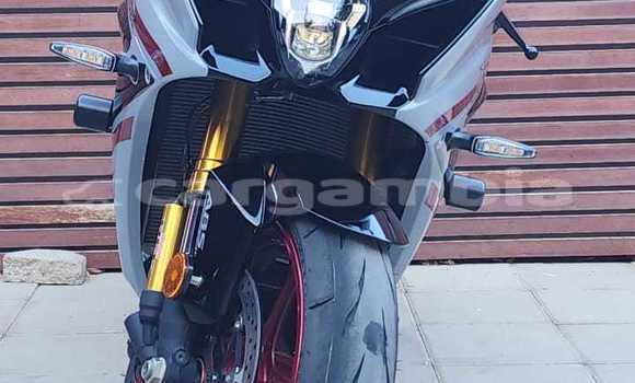 اشتري مستعمل Suzuki GSX-R Black دراجة نارية في Banjul في Banjul