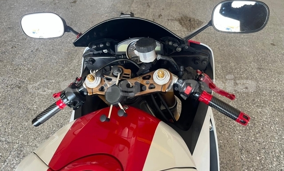 Buy Used Yamaha YZF White Bike in Banjul in Banjul Buy Used Yamaha YZF White Bike in Banjul in Banjul