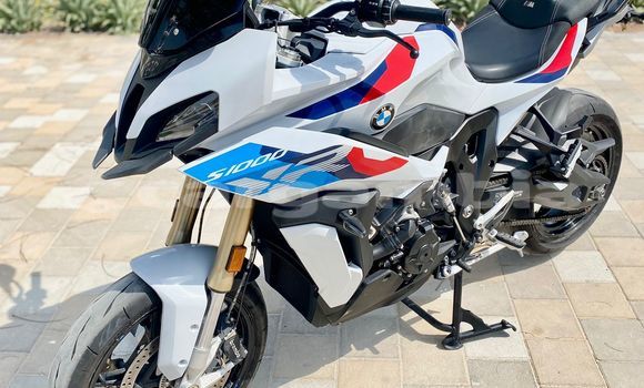 اشتري مستعمل BMW S 1000 White دراجة نارية في Banjul في Banjul اشتري مستعمل BMW S 1000 White دراجة نارية في Banjul في Banjul