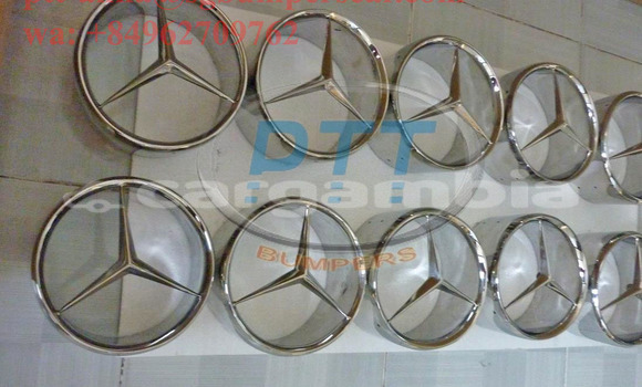 اشتري Merscedes 190SL Bumper في Bakau في Kanifing اشتري Merscedes 190SL Bumper في Bakau في Kanifing