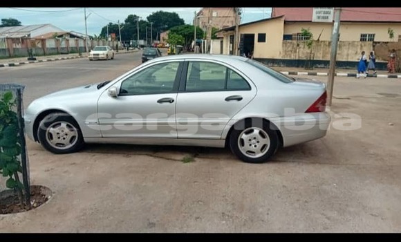 Acheter Import Voiture Mercedes-Benz C-Classe Gris à Banjul, Banjul Acheter Import Voiture Mercedes-Benz C-Classe Gris à Banjul, Banjul