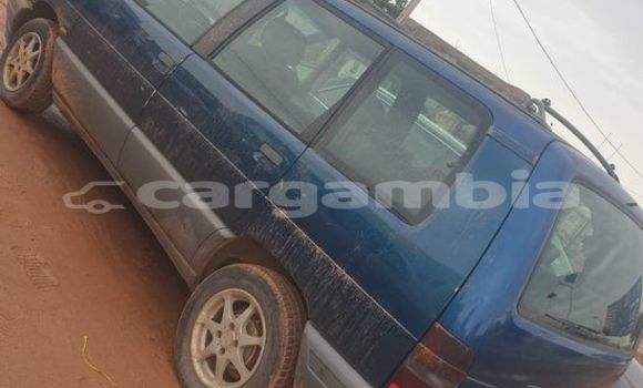 اشتري مستعمل Renault Espace Other سيارة في Banjul في Banjul