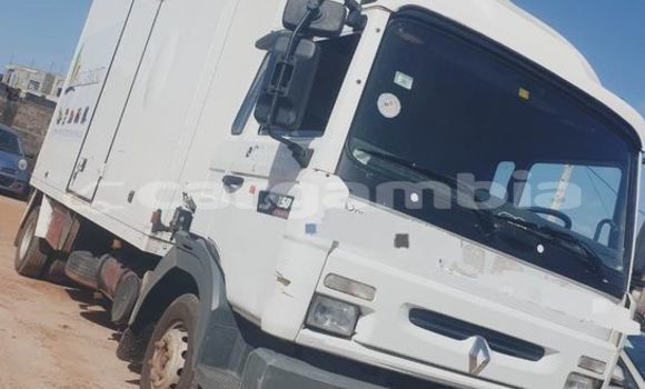 اشتري مستعمل Renault Trafic Other سيارة في Banjul في Banjul