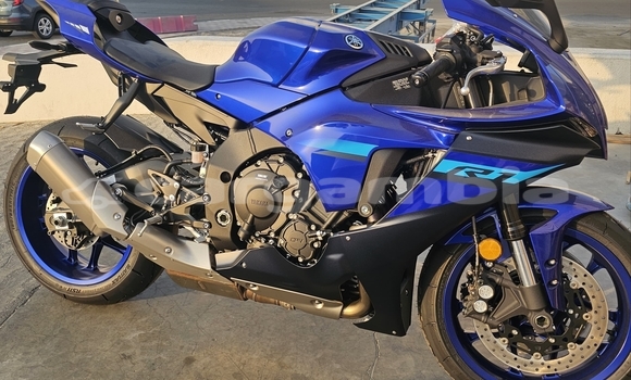 اشتري مستعمل Yamaha R1 Blue دراجة نارية في Banjul في Banjul