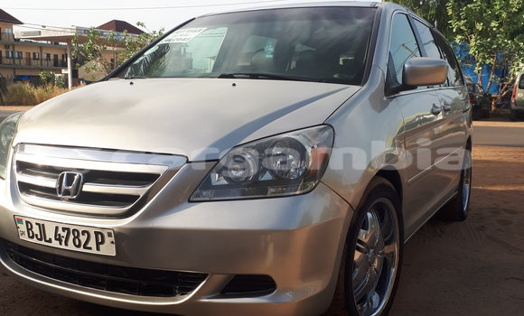 Dieundeu Imported Honda Odyssey Silver Auto in Banjul in Banjul