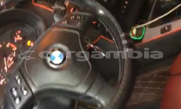 اشتري Imported BMW 315 White سيارة في Bakau في Kanifing اشتري Imported BMW 315 White سيارة في Bakau في Kanifing