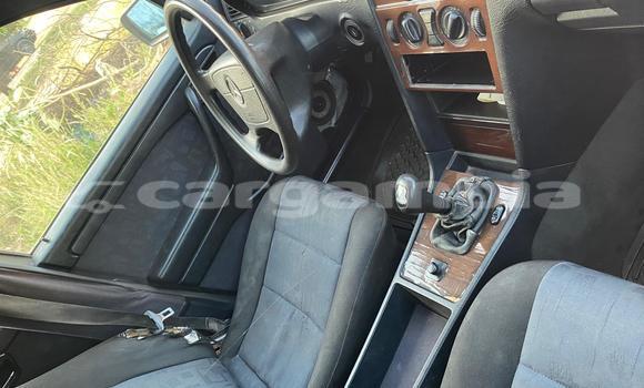 اشتري Imported Mercedes-Benz C-Classe Black سيارة في Bakau في Kanifing اشتري Imported Mercedes-Benz C-Classe Black سيارة في Bakau في Kanifing