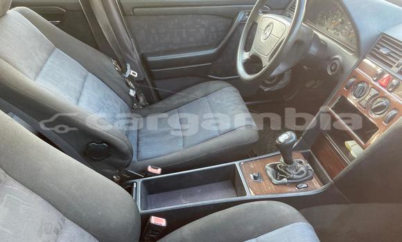 اشتري Imported Mercedes-Benz C-Classe Black سيارة في Bakau في Kanifing اشتري Imported Mercedes-Benz C-Classe Black سيارة في Bakau في Kanifing