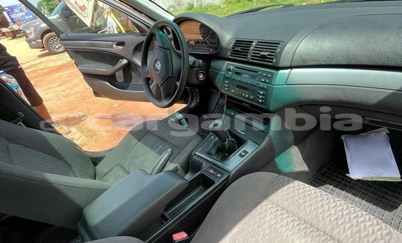 اشتري Imported BMW 3–Series Blue سيارة في Bakau في Kanifing اشتري Imported BMW 3–Series Blue سيارة في Bakau في Kanifing