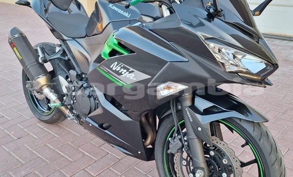 اشتري مستعمل Kawasaki Ninja Black دراجة نارية في Banjul في Banjul