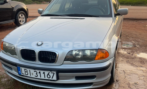 Dieundeu Imported BMW 315 Silver Auto in Bakau in Kanifing