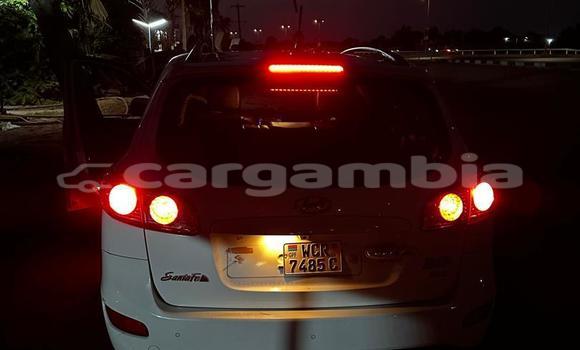 اشتري Imported Hyundai Santa Fe White سيارة في Bakau في Kanifing اشتري Imported Hyundai Santa Fe White سيارة في Bakau في Kanifing