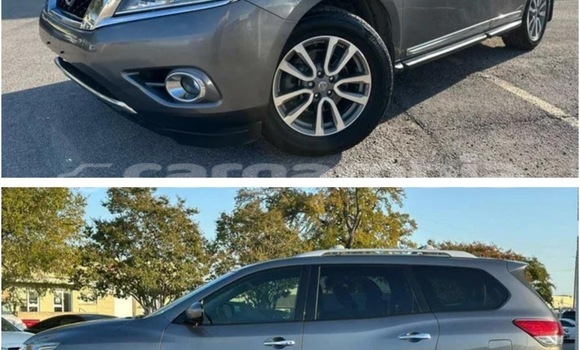 Buy Used Nissan Pathfinder Other Car in Banjul in Banjul Buy Used Nissan Pathfinder Other Car in Banjul in Banjul