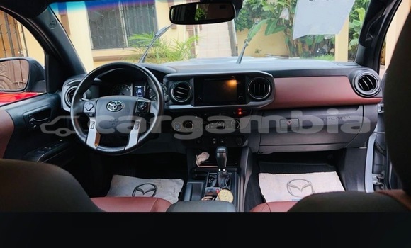 Buy Import Toyota Tacoma Silver Car in Bakau in Kanifing Buy Import Toyota Tacoma Silver Car in Bakau in Kanifing