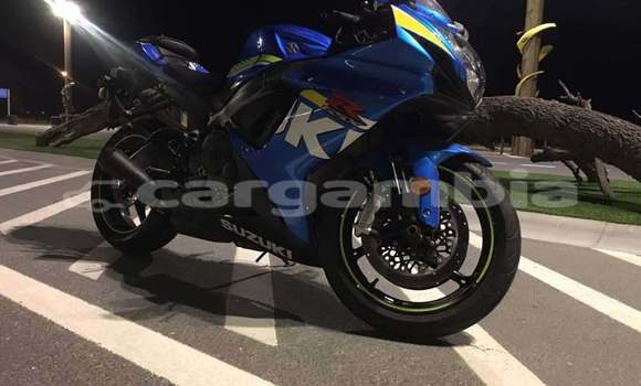Acheter Occasion Moto Suzuki GSX-R Bleu à Bakau, Kanifing Acheter Occasion Moto Suzuki GSX-R Bleu à Bakau, Kanifing