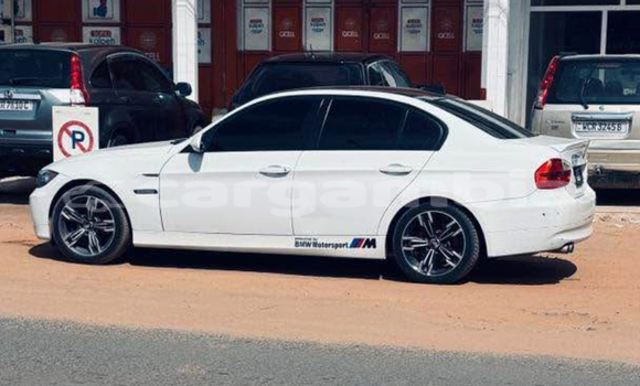 Buy Import BMW 3–Series White Car in Banjul in Banjul Buy Import BMW 3–Series White Car in Banjul in Banjul