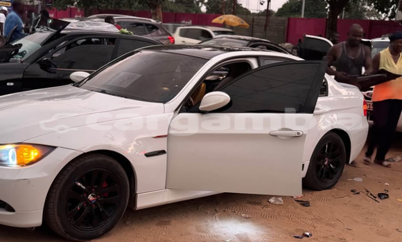 Buy Import BMW 3–Series White Car in Banjul in Banjul Buy Import BMW 3–Series White Car in Banjul in Banjul