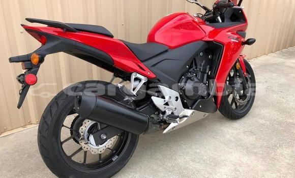 Acheter Occasion Moto Honda CBR Rouge à Bansang, Janjanbureh Acheter Occasion Moto Honda CBR Rouge à Bansang, Janjanbureh