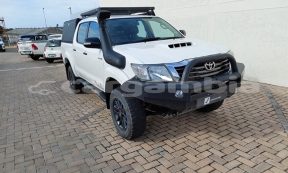Buy Used Toyota Hilux White Car in Banjul in Banjul Buy Used Toyota Hilux White Car in Banjul in Banjul