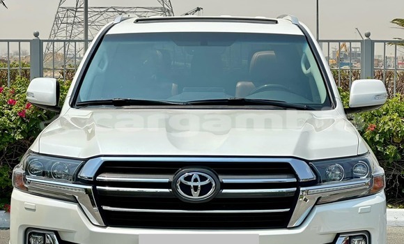 Buy Used Toyota Land Cruiser White Car in Bansang in Janjanbureh Buy Used Toyota Land Cruiser White Car in Bansang in Janjanbureh
