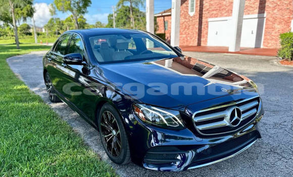 Buy Used Mercedes-Benz E-Classe Blue Car in Banjul in Banjul Buy Used Mercedes-Benz E-Classe Blue Car in Banjul in Banjul