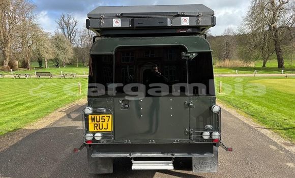 Buy Used Land Rover Defender Green Car in Banjul in Banjul Buy Used Land Rover Defender Green Car in Banjul in Banjul