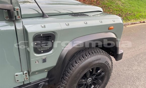 Buy Used Land Rover Defender Green Car in Banjul in Banjul Buy Used Land Rover Defender Green Car in Banjul in Banjul