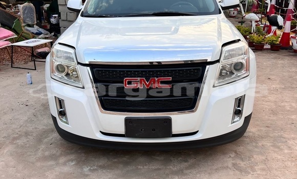 Buy Import GMC Terrain White Car in Bakau in Kanifing Buy Import GMC Terrain White Car in Bakau in Kanifing