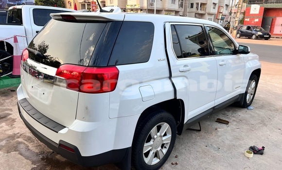 Buy Import GMC Terrain White Car in Bakau in Kanifing Buy Import GMC Terrain White Car in Bakau in Kanifing