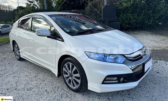 اشتري مستعمل Honda Insight White سيارة في Banjul في Banjul