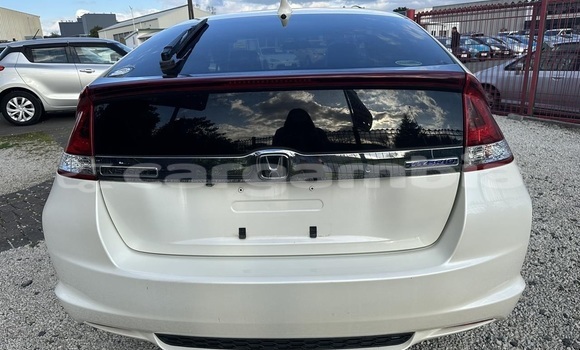 Buy Used Honda Insight White Car in Banjul in Banjul Buy Used Honda Insight White Car in Banjul in Banjul