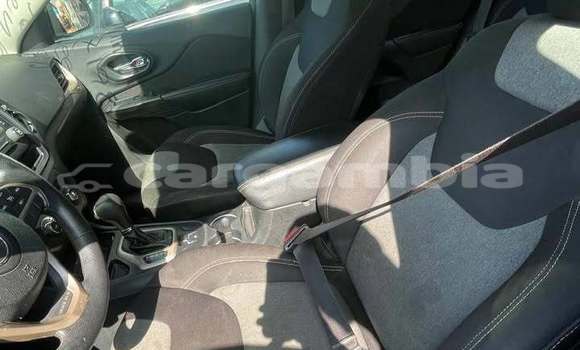 Dieundeu Occasion Jeep Cherokee Black Auto in Banjul in Banjul Dieundeu Occasion Jeep Cherokee Black Auto in Banjul in Banjul
