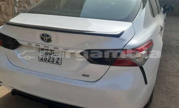 Dieundeu Occasion Toyota Camry White Auto in Banjul in Banjul Dieundeu Occasion Toyota Camry White Auto in Banjul in Banjul