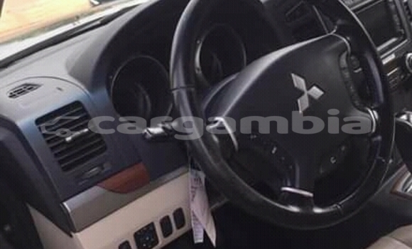 Dieundeu Occasion Mitsubishi Pajero Black Auto in Sukuta in Brikama Dieundeu Occasion Mitsubishi Pajero Black Auto in Sukuta in Brikama