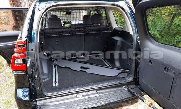 Buy Used Toyota Land Cruiser Black Car in Banjul in Banjul Buy Used Toyota Land Cruiser Black Car in Banjul in Banjul