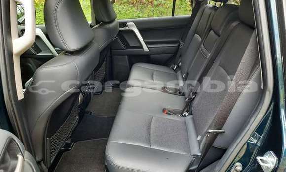 Buy Used Toyota Land Cruiser Black Car in Banjul in Banjul Buy Used Toyota Land Cruiser Black Car in Banjul in Banjul