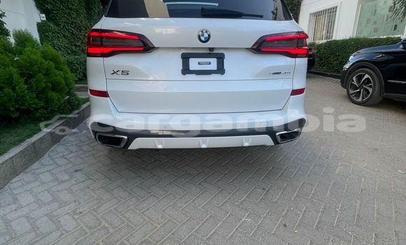 Dieundeu Beess BMW X5 White Auto in Serekunda in Kanifing Dieundeu Beess BMW X5 White Auto in Serekunda in Kanifing