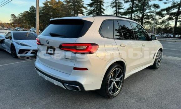 Dieundeu Beess BMW X5 White Auto in Serekunda in Kanifing Dieundeu Beess BMW X5 White Auto in Serekunda in Kanifing